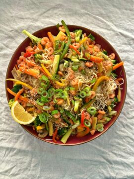 Puuls, Shrimp, Chow Mein Noodles, veggies, mushrooms